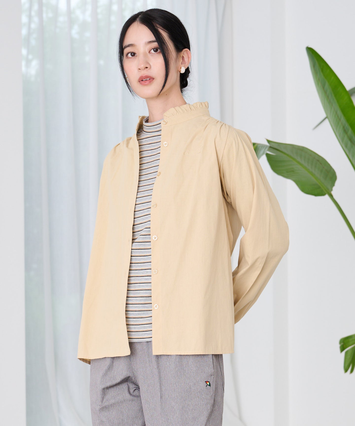 Arnold Palmer プチフリル バンドカラー シャツブラウス